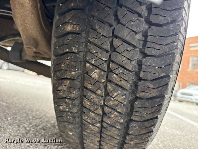 image for item FB8579 2010 Ford Escape Hybrid SUV