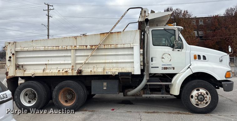 image for item FB8580 2006 Sterling L8500 dump truck
