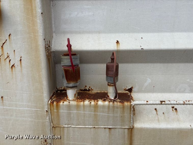 image for item FB8580 2006 Sterling L8500 dump truck