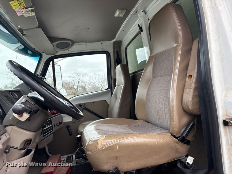 image for item FB8580 2006 Sterling L8500 dump truck