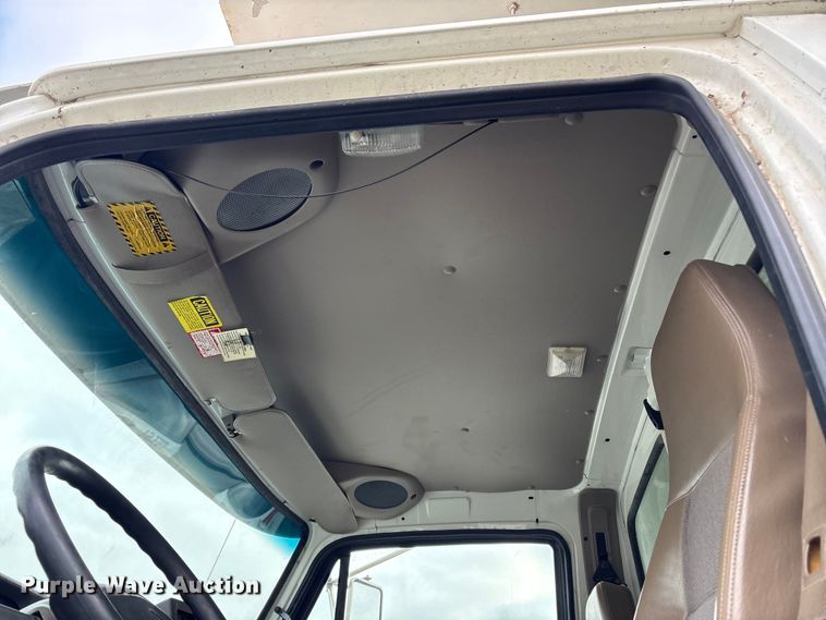 image for item FB8580 2006 Sterling L8500 dump truck