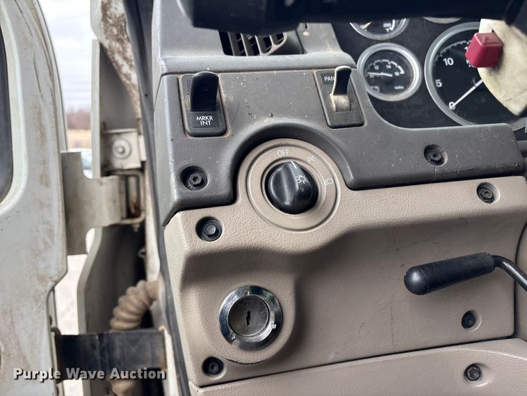 image for item FB8580 2006 Sterling L8500 dump truck