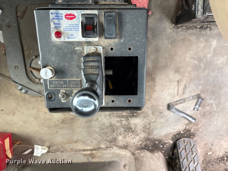 image for item FB8580 2006 Sterling L8500 dump truck