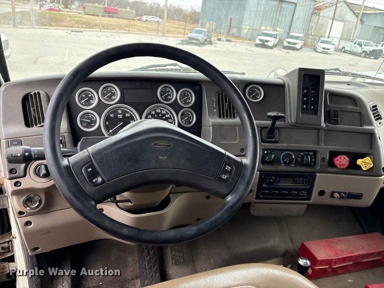 image for item FB8580 2006 Sterling L8500 dump truck