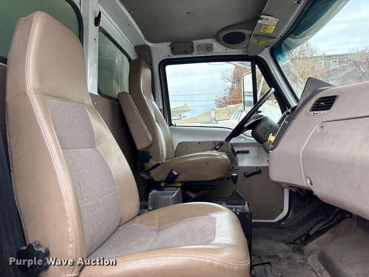 image for item FB8580 2006 Sterling L8500 dump truck