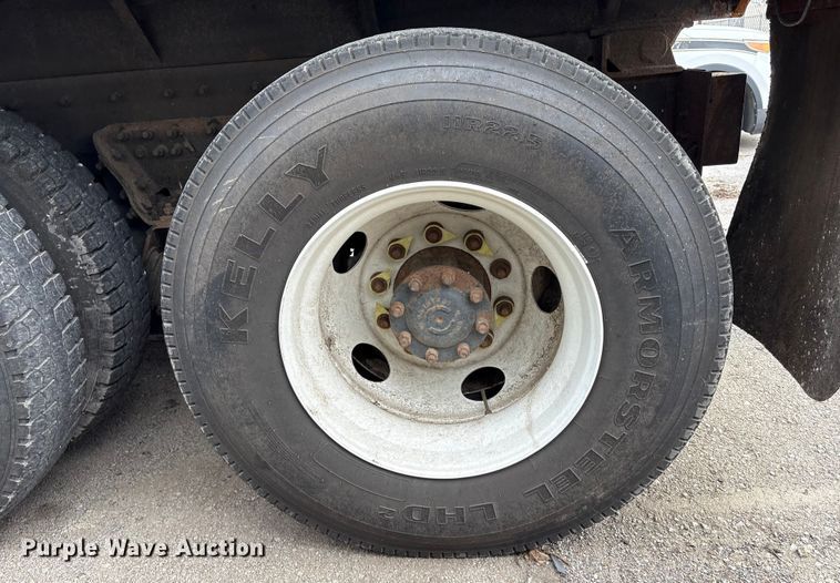 image for item FB8580 2006 Sterling L8500 dump truck