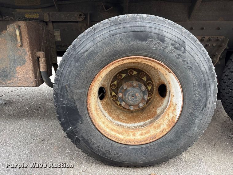 image for item FB8580 2006 Sterling L8500 dump truck