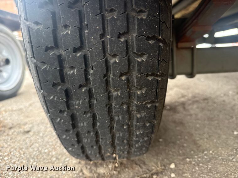 image for item FB8581 2003 Crestline 2070 boat