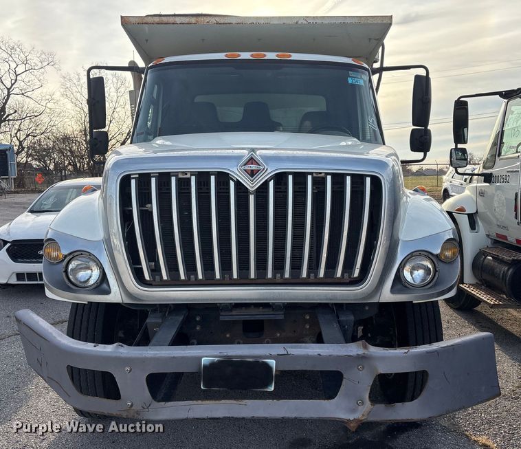 image for item FB8582 2012 International 7400 dump truck