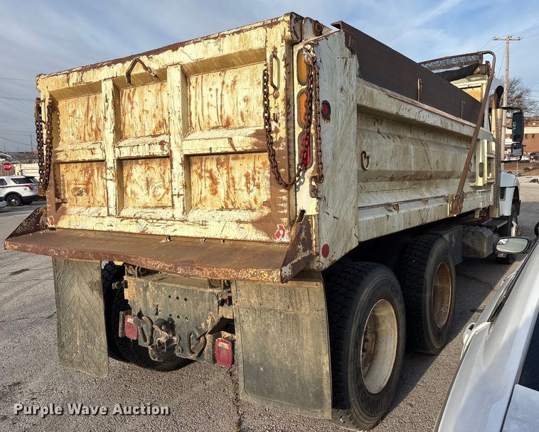 image for item FB8582 2012 International 7400 dump truck