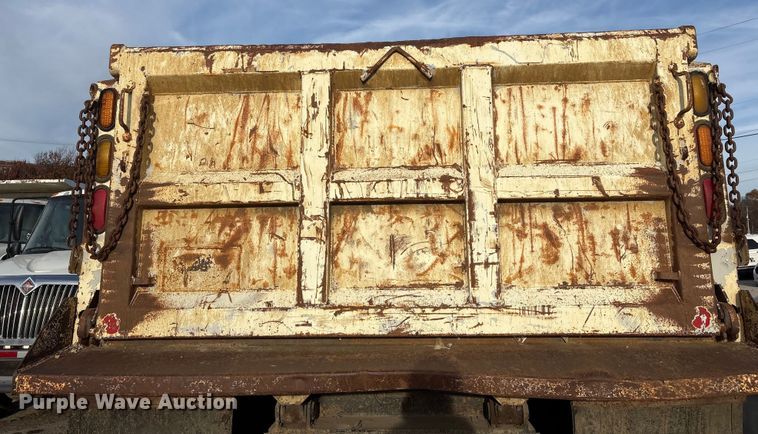 image for item FB8582 2012 International 7400 dump truck