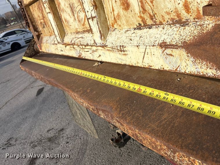 image for item FB8582 2012 International 7400 dump truck