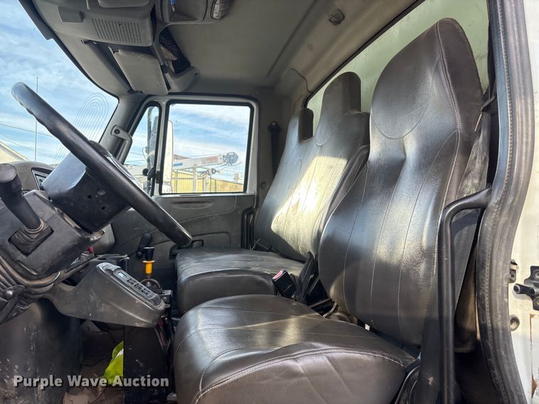 image for item FB8582 2012 International 7400 dump truck