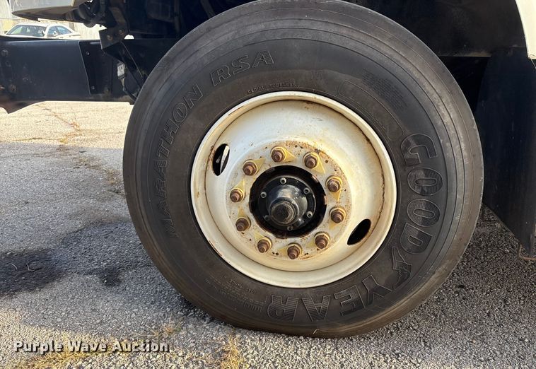 image for item FB8582 2012 International 7400 dump truck