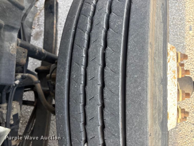 image for item FB8582 2012 International 7400 dump truck