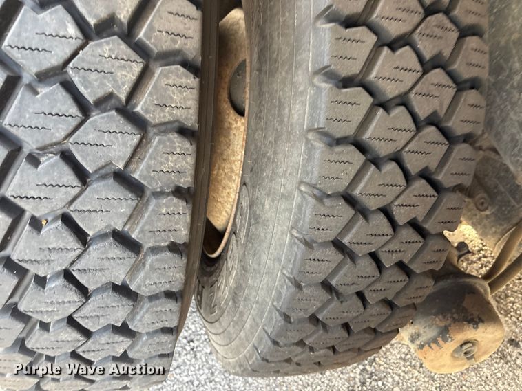 image for item FB8582 2012 International 7400 dump truck