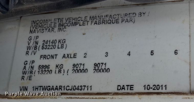 image for item FB8582 2012 International 7400 dump truck