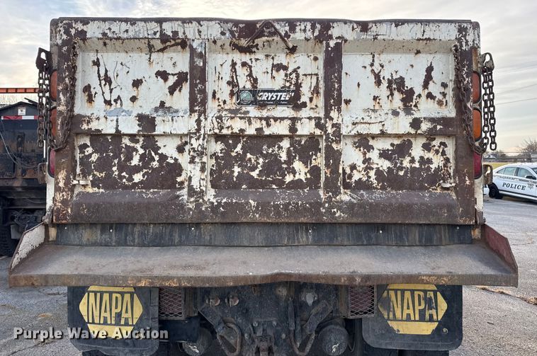 image for item FB8585 2005 International 7400 dump truck