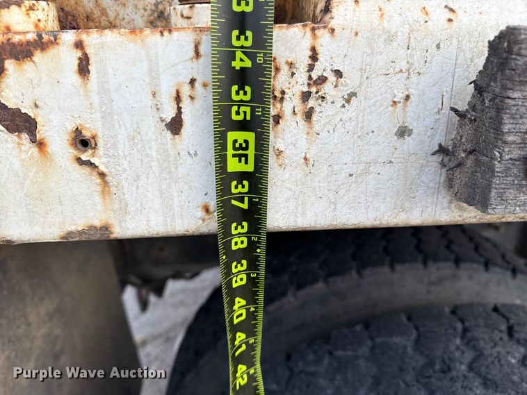 image for item FB8585 2005 International 7400 dump truck