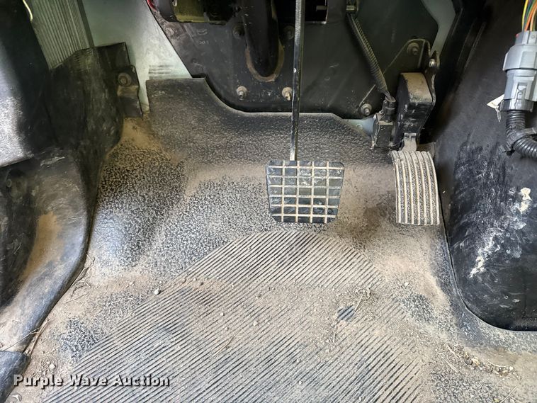 image for item FB8585 2005 International 7400 dump truck