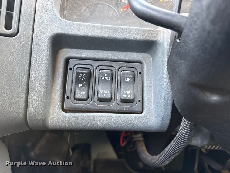 image for item FB8585 2005 International 7400 dump truck