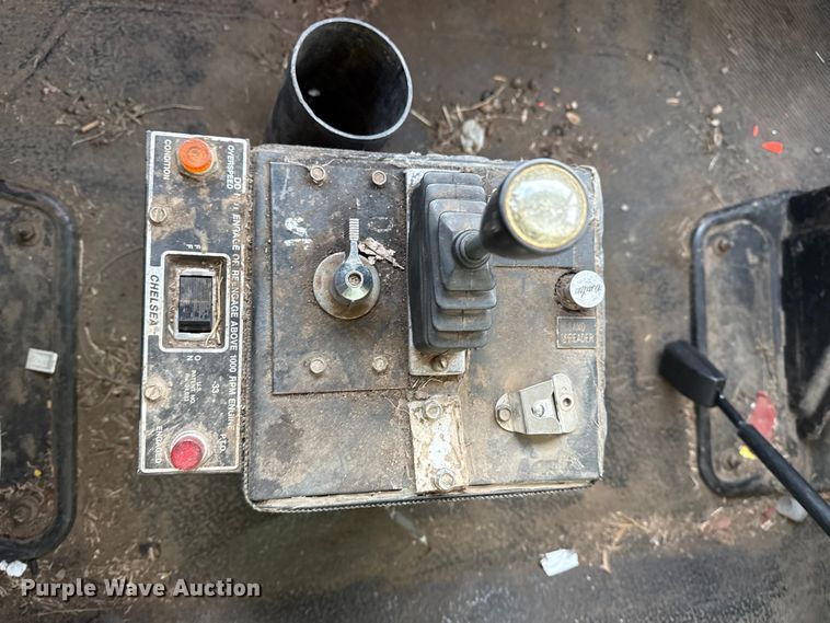 image for item FB8585 2005 International 7400 dump truck