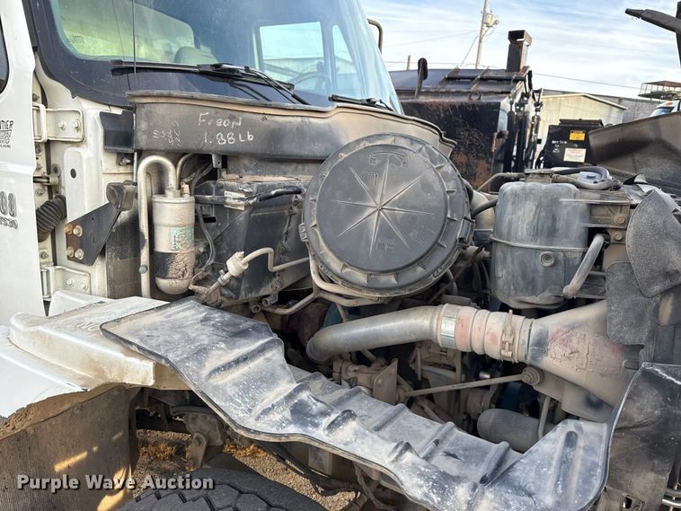 image for item FB8585 2005 International 7400 dump truck