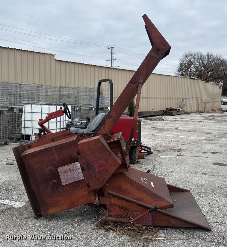 image for item FB8589 Olathe wood chipper