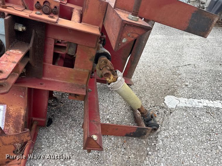 image for item FB8589 Olathe wood chipper