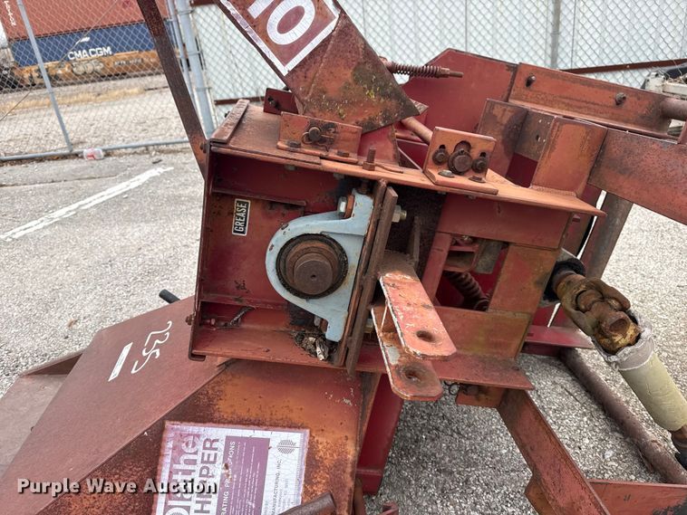 image for item FB8589 Olathe wood chipper