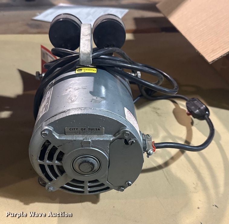 image for item FB8591 Gast 23 Series pump