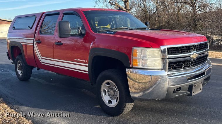 image for item FG0502 2008 Chevrolet Silverado 2500HD Crew Cab pickup truck
