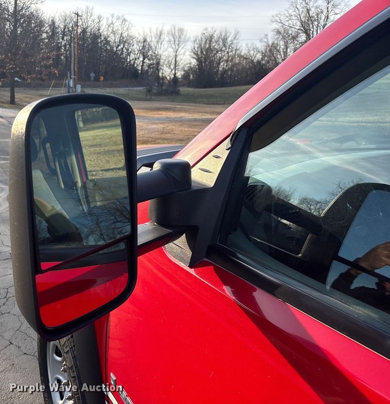 image for item FG0502 2008 Chevrolet Silverado 2500HD Crew Cab pickup truck