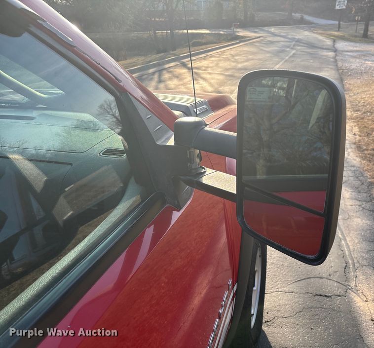 image for item FG0502 2008 Chevrolet Silverado 2500HD Crew Cab pickup truck