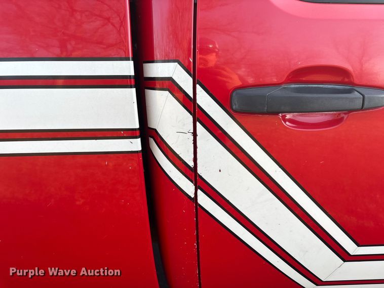 image for item FG0502 2008 Chevrolet Silverado 2500HD Crew Cab pickup truck