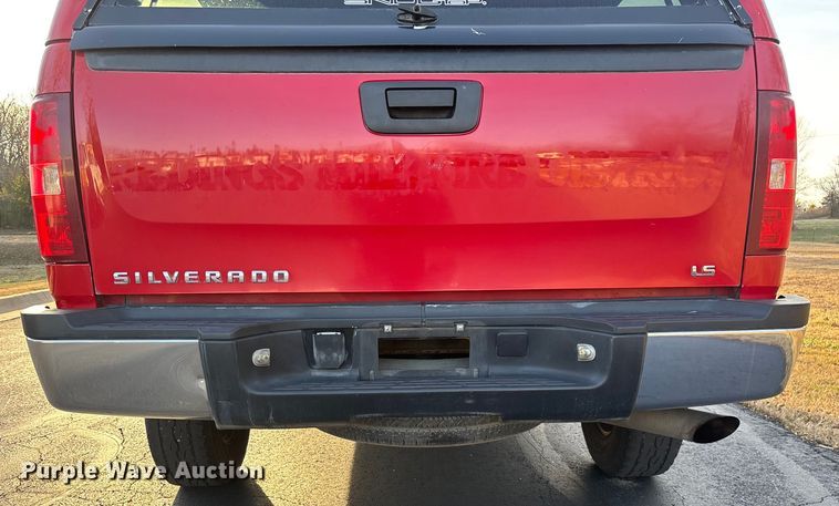 image for item FG0502 2008 Chevrolet Silverado 2500HD Crew Cab pickup truck