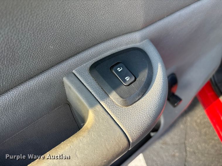 image for item FG0502 2008 Chevrolet Silverado 2500HD Crew Cab pickup truck