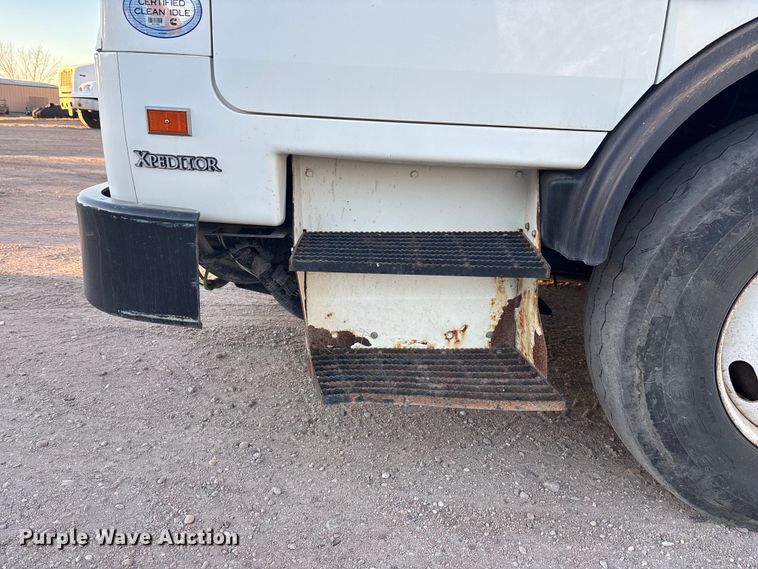 image for item FG1670 2011 Autocar Xpeditor refuse truck