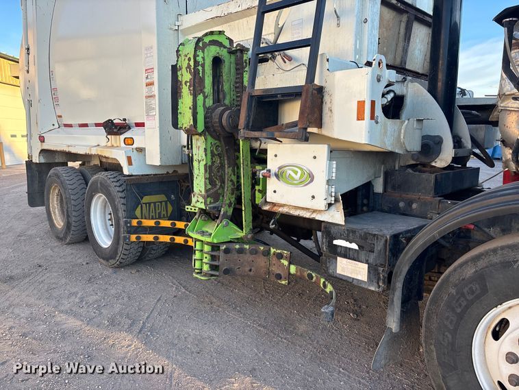 image for item FG1670 2011 Autocar Xpeditor refuse truck