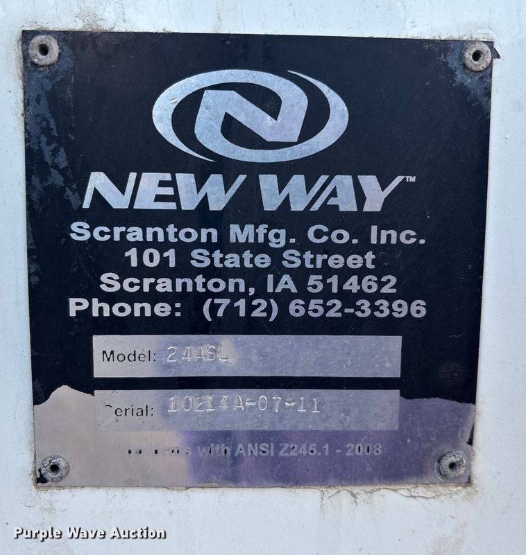 image for item FG1670 2011 Autocar Xpeditor refuse truck