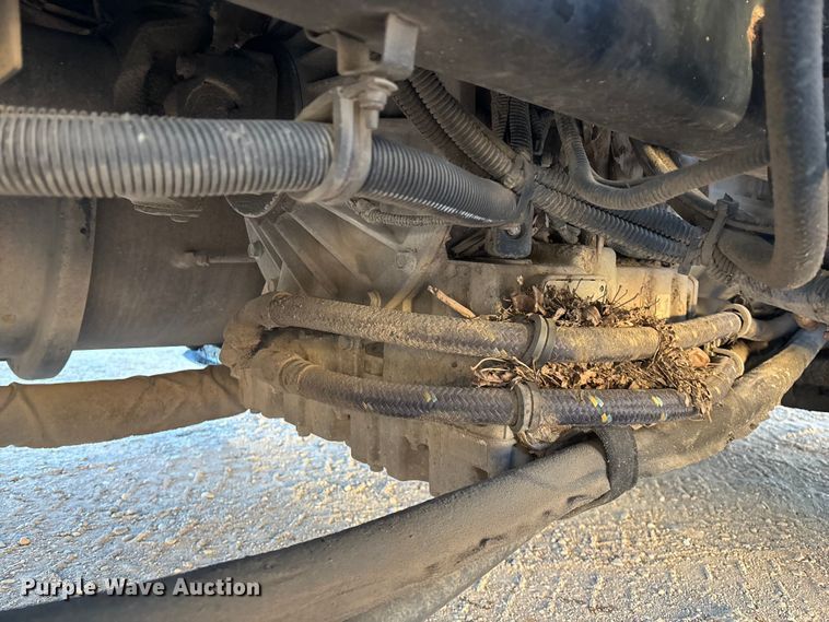 image for item FG1670 2011 Autocar Xpeditor refuse truck