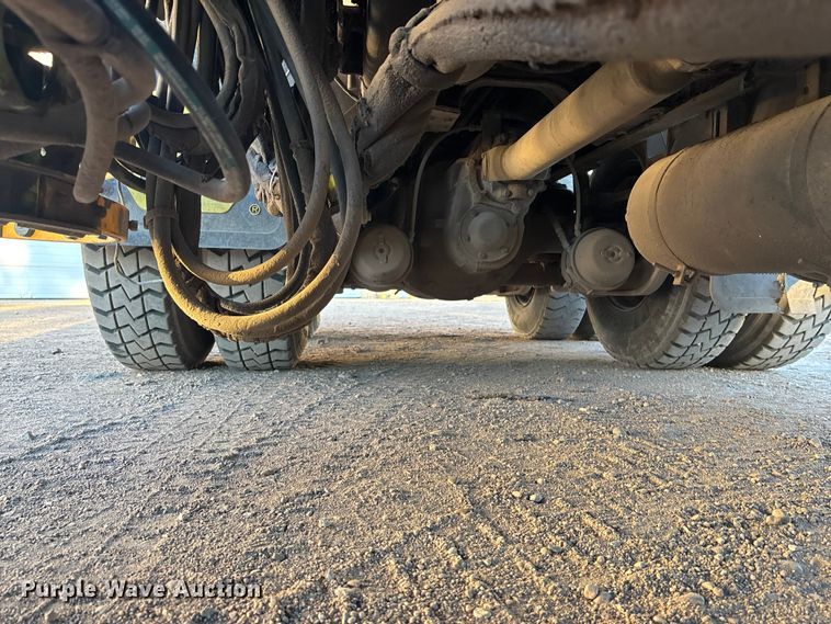 image for item FG1670 2011 Autocar Xpeditor refuse truck