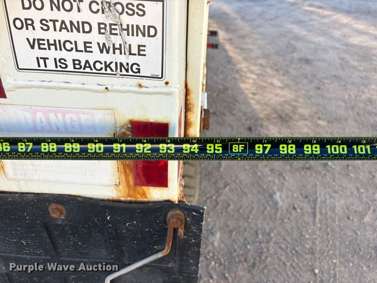 image for item FG1670 2011 Autocar Xpeditor refuse truck