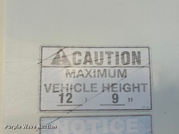 image for item FG1670 2011 Autocar Xpeditor refuse truck