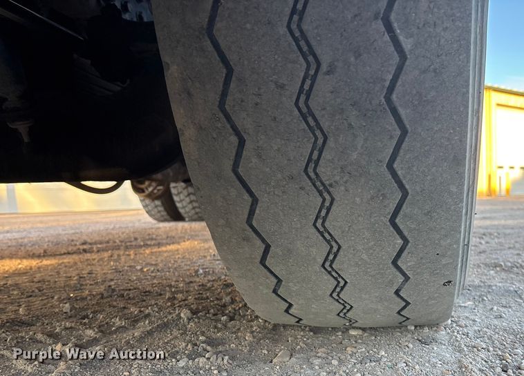 image for item FG1670 2011 Autocar Xpeditor refuse truck