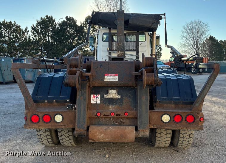 image for item FG1671 2001 Freightliner FL112 hook lift truck