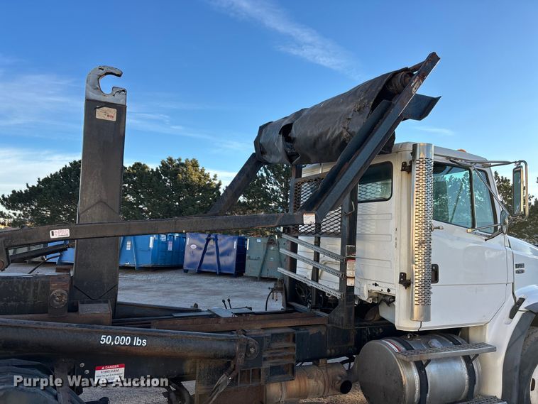 image for item FG1671 2001 Freightliner FL112 hook lift truck