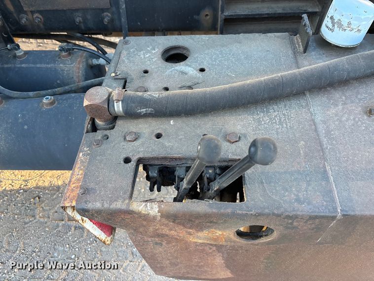 image for item FG1671 2001 Freightliner FL112 hook lift truck