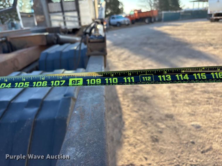 image for item FG1671 2001 Freightliner FL112 hook lift truck