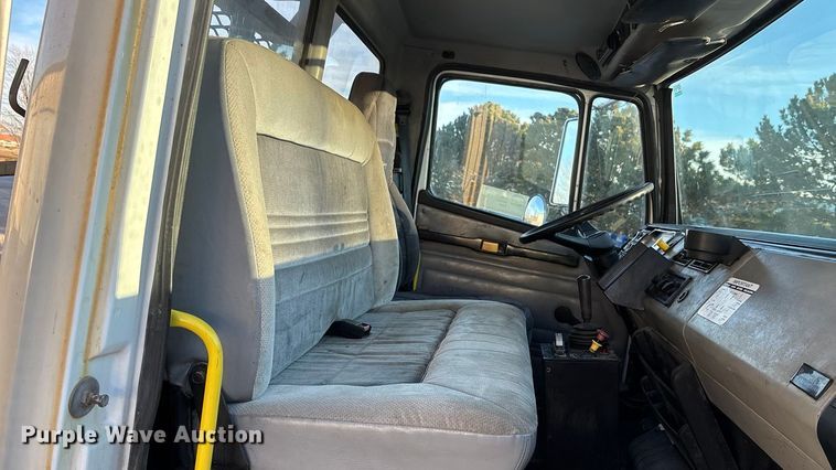 image for item FG1671 2001 Freightliner FL112 hook lift truck